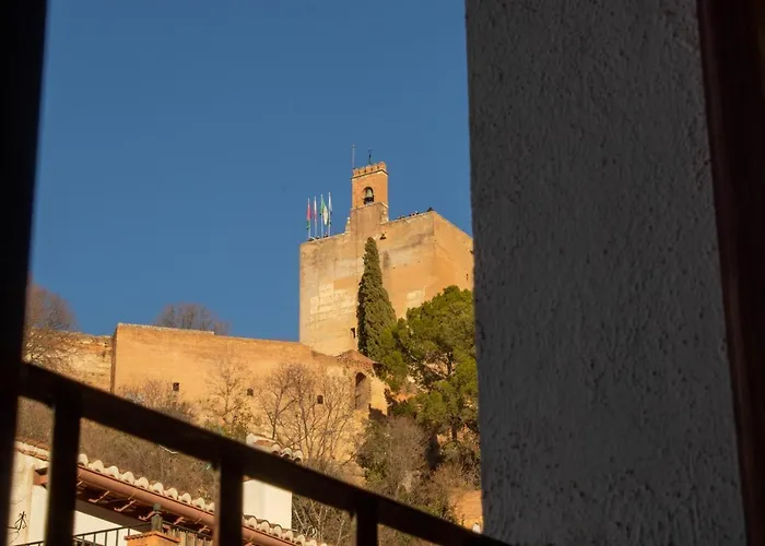 Ático con terraza en Cuesta Gomérez